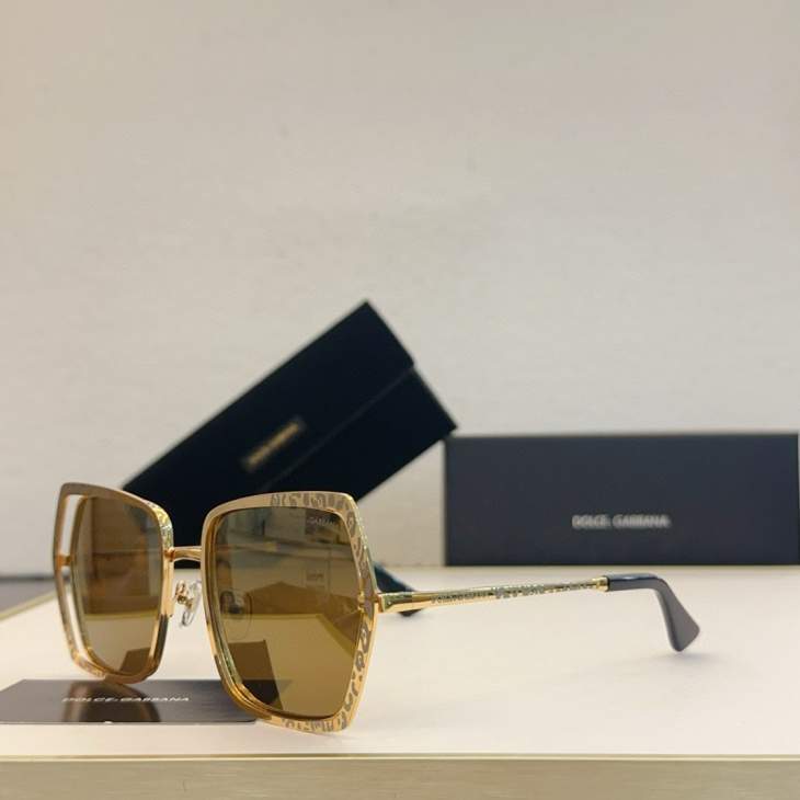 Picture of Chopard Sunglasses _SKUfw60574691fw